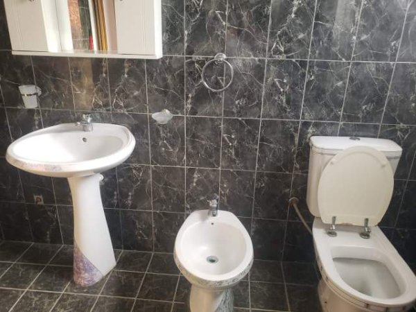 Tirane, jepet me qera Vile 2+1+BLK Kati 1, 113 m² 39.000 Leke (Androniqi zengo antoniu)