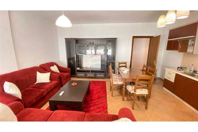 Tirane, jepet me qera apartament 2+1 Kati 1, 85 m² 350 Euro (Eduard Mano)