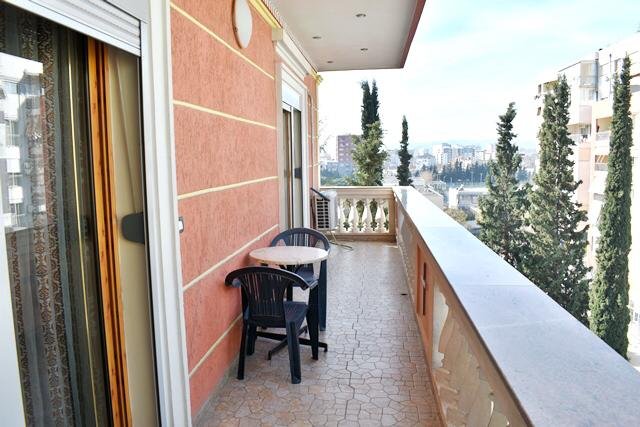Tirane, jepet me qera apartament 2+1+A+BLK Kati 4, 110 m² 380 Euro (Rruga Don Bosco)