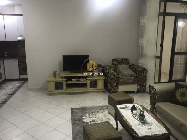 Tirane, jepet me qera apartament 2+1+BLK Kati 6, 102 m² 450 Euro (21 Dhjetori)