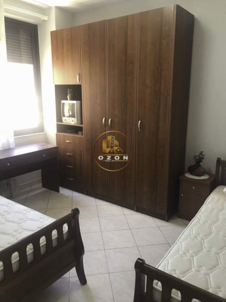 Tirane, jepet me qera apartament 2+1+BLK Kati 6, 102 m² 450 Euro (21 Dhjetori)