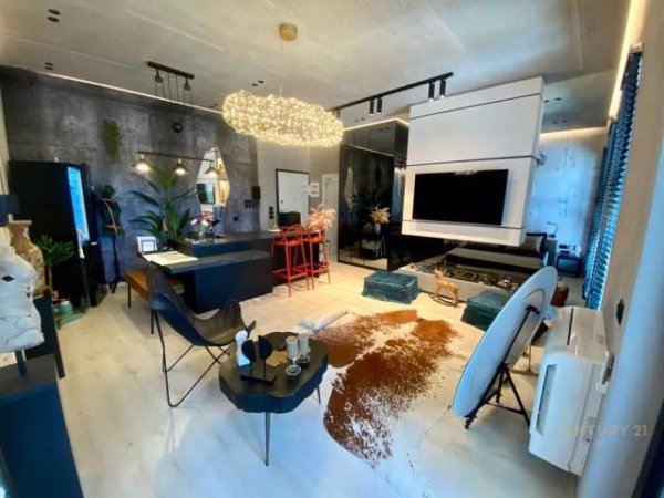 Tirane, jepet me qera garsonier 1+1 Kati 3, 62 m² 1.200 Euro (rr kavajes)