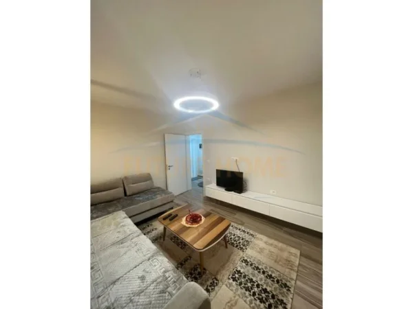 Qera, Apartament 1+1 Rruga e Kavajes, Tirane