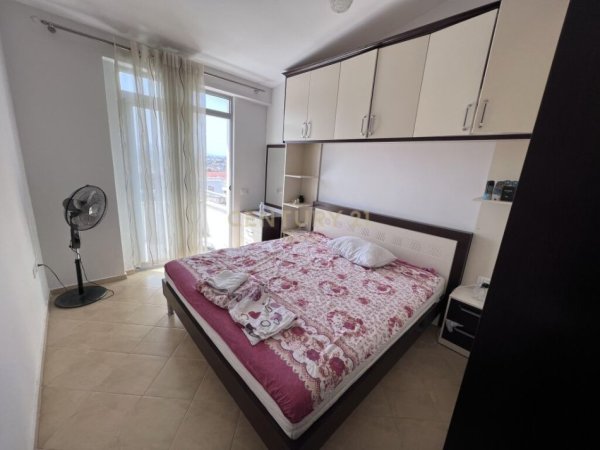 Jepet me qira apartament 1+1 tek Fresku!