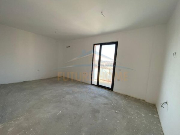 Tirane, shitet apartament Kati 6, 118 m² 130.000 Euro (Pranë Casa Italia.)