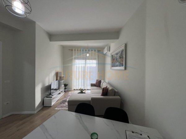 Qera, Apartament 1+1+Post Parkimi, I mobiluar, Ndertim i Ri, Unaza e Re, Rotondo