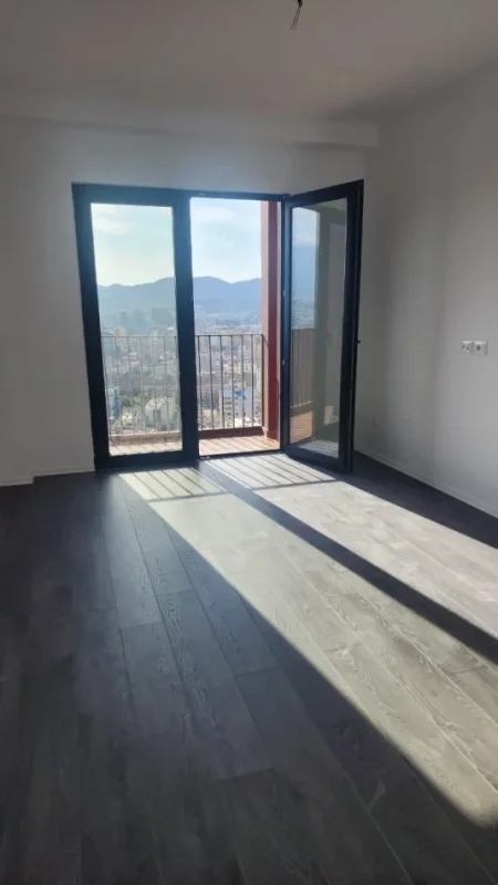 Ekskluzive: Apartament 3+1 Me Post Parkimi Per Shitje, Kompleksi Tirana Garden Building
