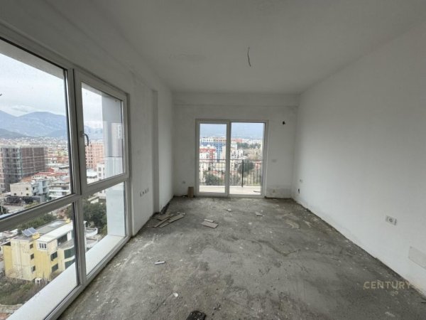 SHITET APARTAMENT 2+1+2 PRANE “EMERALD CENTER” !