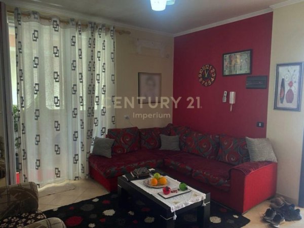 Shesim apartament 1+1+verande 100m2, ne Astir!