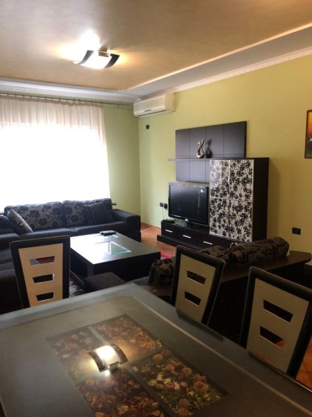 JEPET ME QERA APARTAMENT 2+1 1000 EURO SHESHI WILLSON