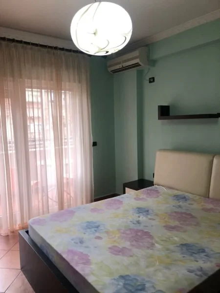 JEPET ME QERA APARTAMENT 2+1 1000 EURO SHESHI WILLSON