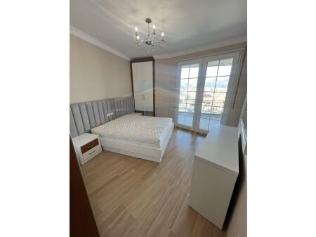 Shitet, Apartament 2+1+2 Unaza e Re, Tiranë UNA39281