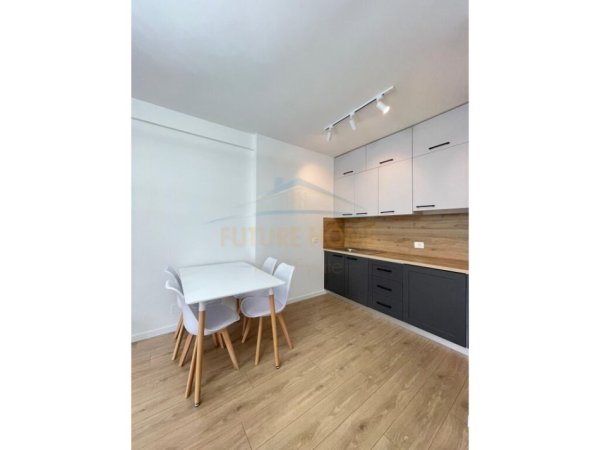 Shitet apartament 1+1 Pazari i Ri, Tirane