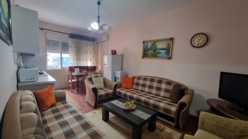 Apartament 2+1 ne shitje ne Bulevard,Vlore