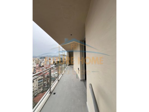 Shitet,Apartament 2+1, Rezidenca Mine Peza, Tiranë