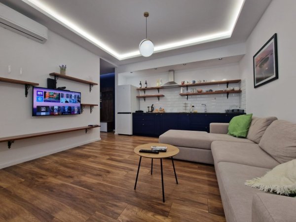 Apartament 2+1 ne shitje ne Lungomare,Vlore