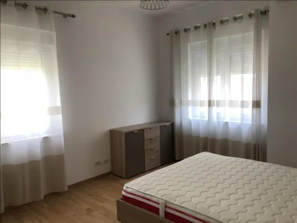 Apartament Me Qera 3+1 Prane Tegut (ID B2390) Tirane