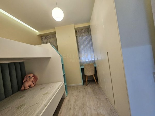 JAPIM APARTAMENT 2+1 ME QIRA TE TIRANA GOLDEN PARK!