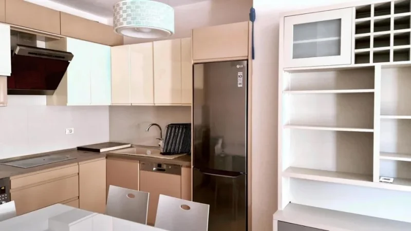 JEPET ME QERA APARTAMENT 2+1 480 EURO ASTIR