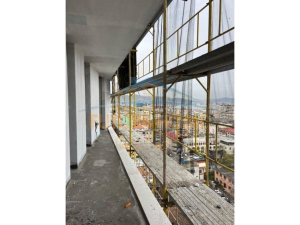 Shitet,Apartament 2+1, Rezidenca Mine Peza, Tiranë