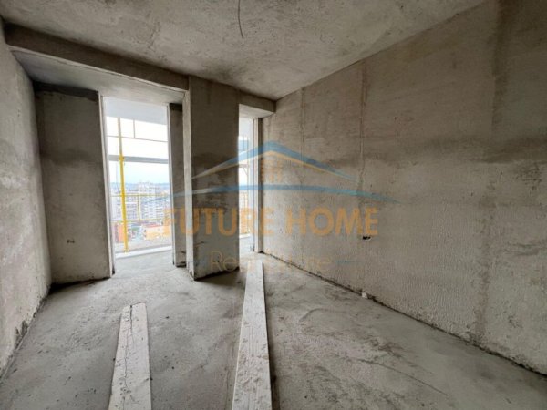 Shitet,Apartament 2+1, Rezidenca Mine Peza, Tiranë