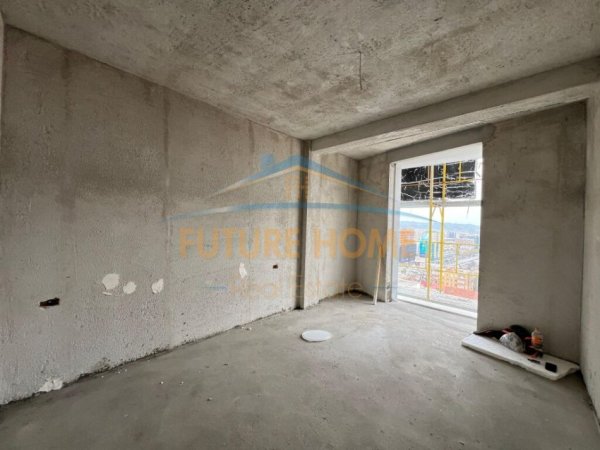 Shitet,Apartament 2+1, Rezidenca Mine Peza, Tiranë