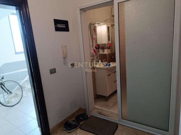 JAPIM ME QIRA APARTAMENT 1+1 NE FRESK TEK SHKOLLA KLODIAN TANUSHI