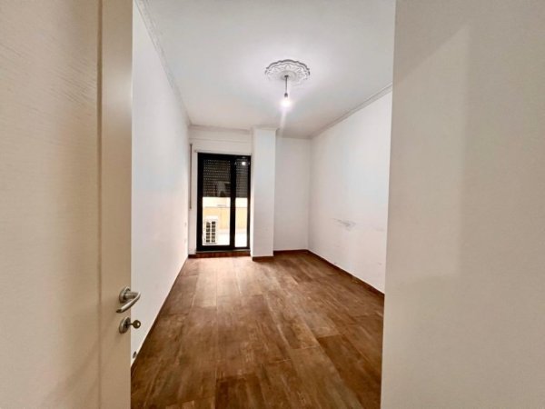 JEPET ME QIRA APARTAMENT/ ZYRE 86 M+36 VERANDE SELVIA