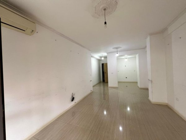 JEPET ME QIRA APARTAMENT/ ZYRE 86 M+36 VERANDE SELVIA