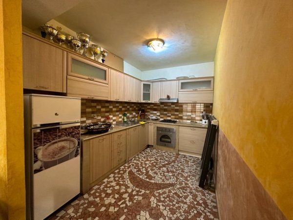 PER SHITJE APARTAMENT 2+1+2 TEK RRUGA "RIZA CEROVA" !