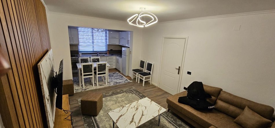 Qera, Apartament 2+1 Laprak