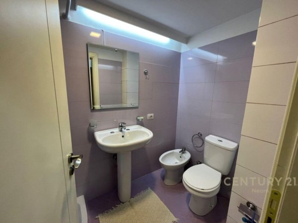 apartament me qira 2+1 tek liqeni