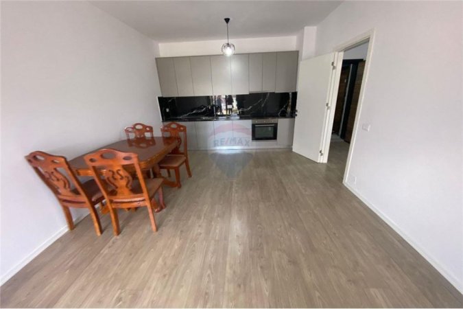 Apartament 1+1 me qira tek ASL ne Porcelan