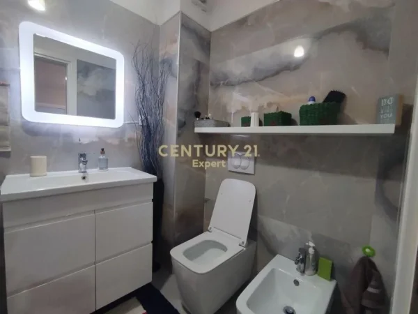 APARTAMENT 1+1 ME QIRA TE ISH FUSHA E AVIACIONIT