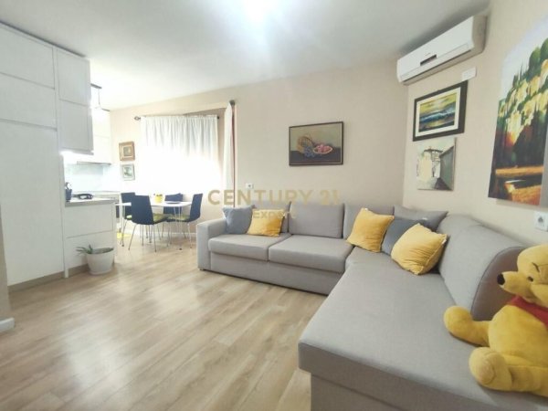 APARTAMENT 1+1 ME QIRA TE ISH FUSHA E AVIACIONIT