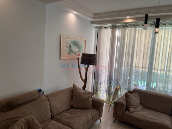 Apartament 2+1 ne shitje ne Myslym Shyri ne Tirane