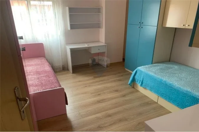 Me Qira - Kompleksi Delijorgji