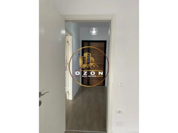 Apartament Me Qira 1+1 Tek Varri i Bamit!