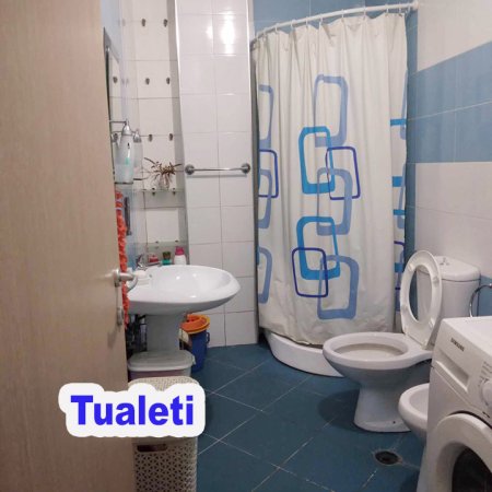 Jepet me qera vjetore apartament 1+1 ne Tirane