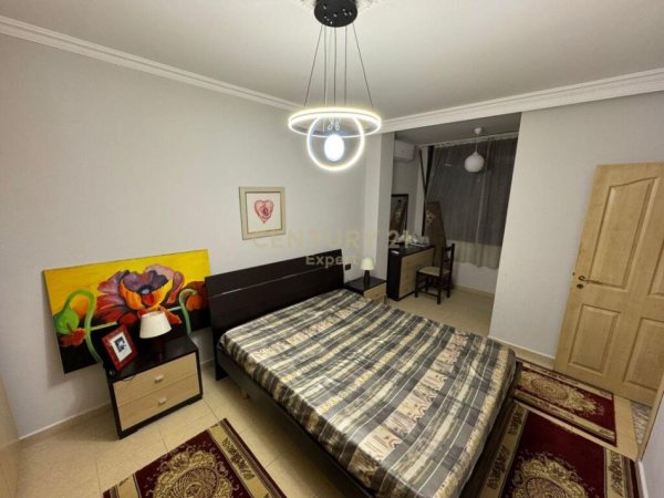 JEPET APARTAMENT 3+1+2 ME QERA NE ALI DEM