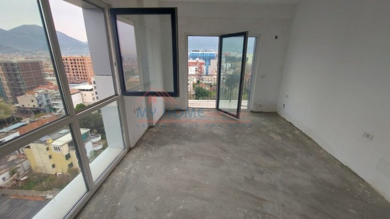Apartament 2+1+2 ne shitje prane Emerald Center ne Tirane(Fatjana)
