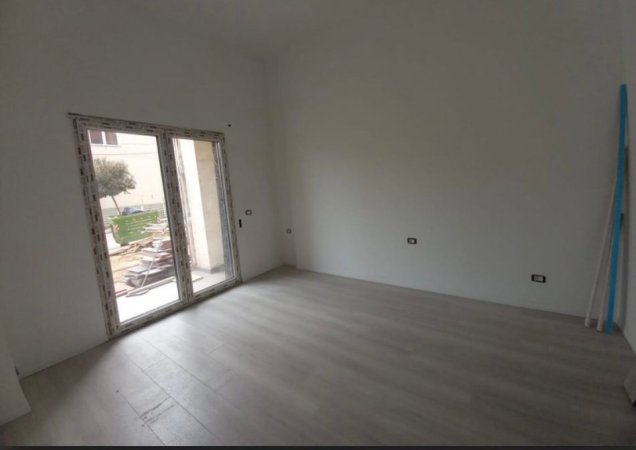 JEPET ME QERA APARTAMENT 1+1 430 EURO KODRA E DIELLIT