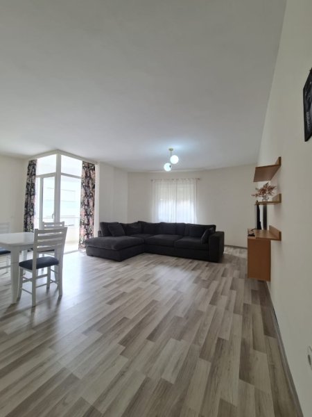 Apartament 1+1ne shitje afer Restorant 2 Luanet,Fresk.