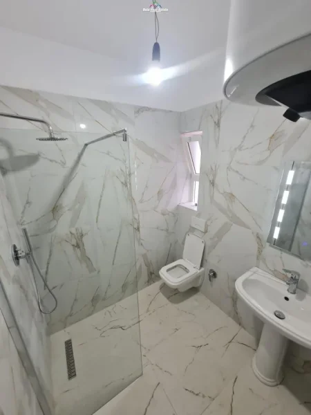 Jepet Me Qera Kati I 1 I Nje Vile 1+1 Tek Rruga E Dibres (ID BV22197) Tirane