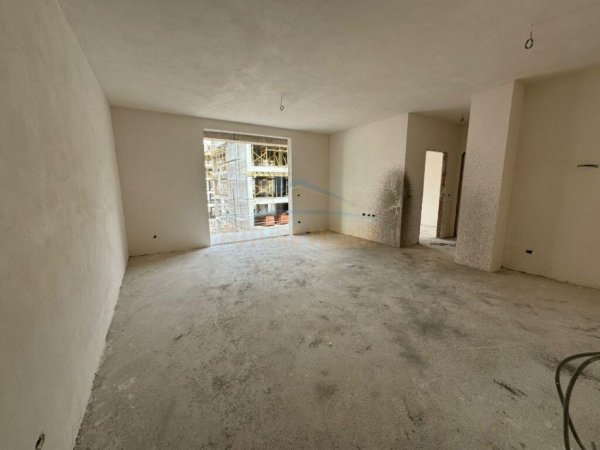 Shitet, Apartament 2+1+2, Bulevardi i Ri, Rruga Jordan Misja