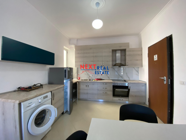 JEPET ME QERA AFATGJATE APARTAMENT 1+1 & GARAZH NE ORIKUM, VLORE