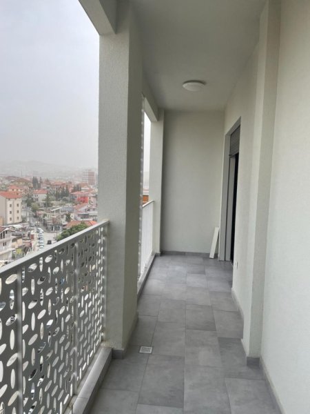 Qera Apartament  1+1 ( Porcelan )