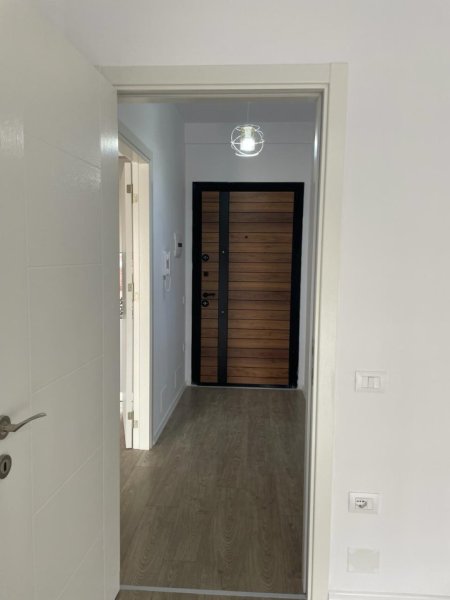 Qera Apartament  1+1 ( Porcelan )