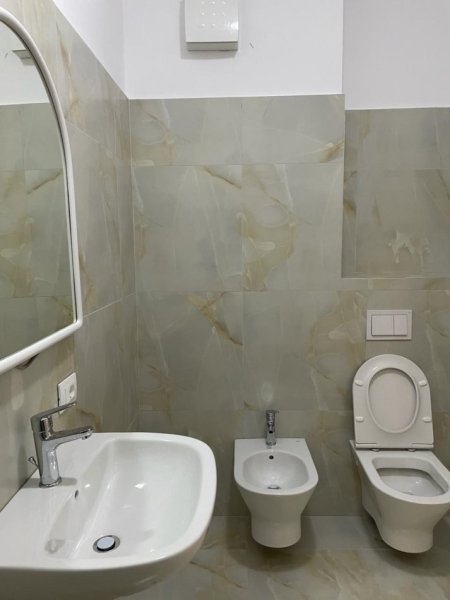 Qera Apartament  1+1 ( Porcelan )