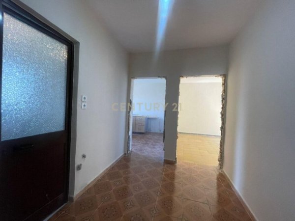 BRRYLI, APARTAMENT 1+1 PER SHITJE!!